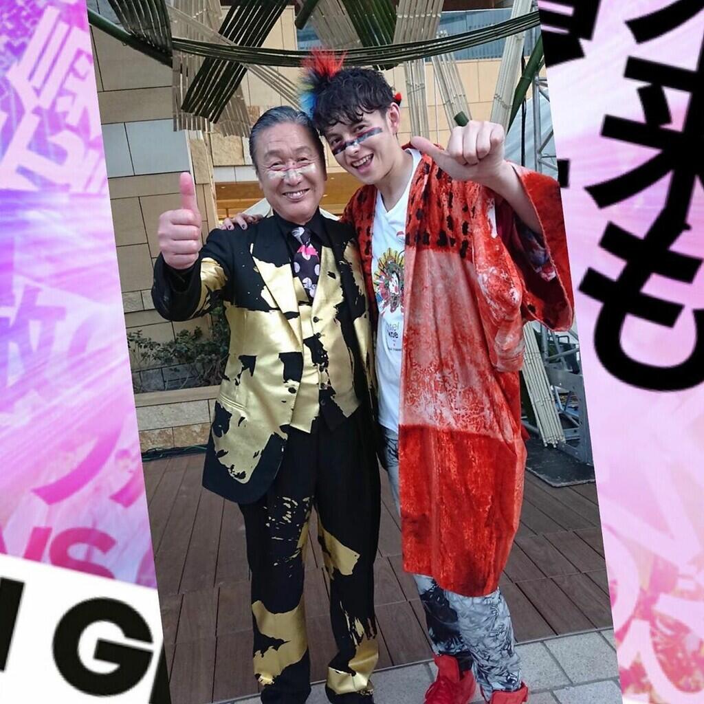Desainer Jepang Pertama yang Tampil di London Fashion Week