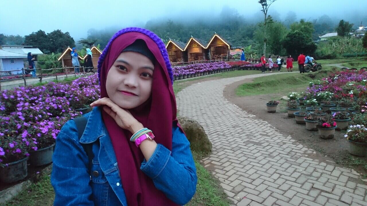 TRAVELING LAH YANG JAUH MUMPUNG MASIH MUDA