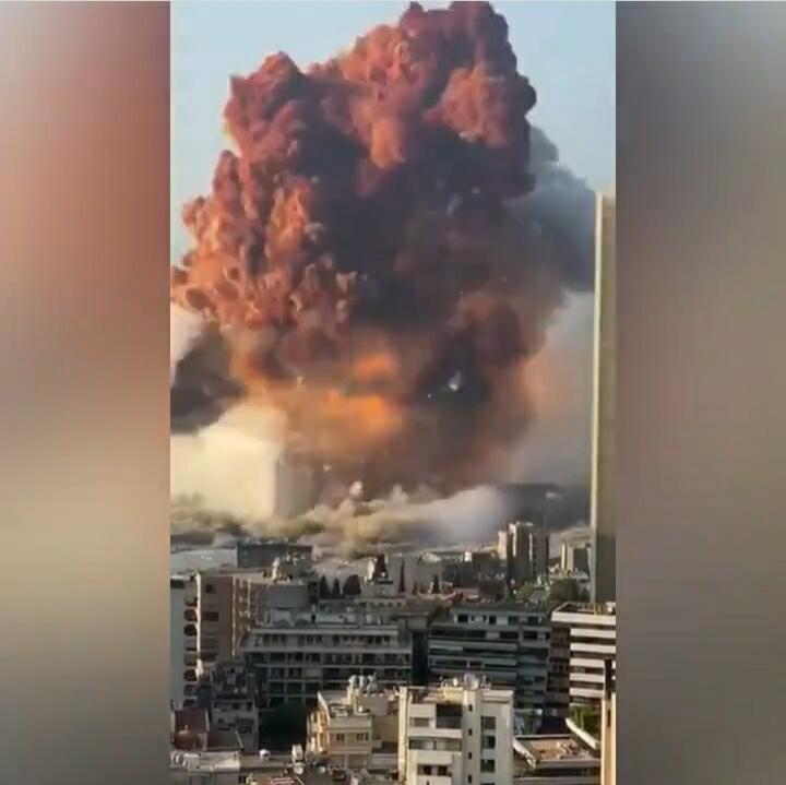 Mengerikan! Ini Dia Vidio Detik-detik Ledakan Besar Mengguncang Beirut, Lebanon!