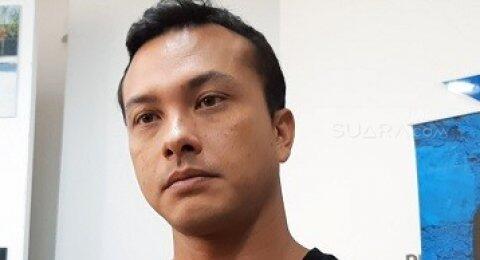 Unggah Video Kaki, Nicholas Saputra Bikin Para Wanita Heboh: Rahim Anget!