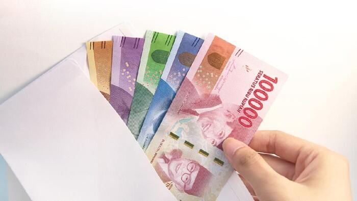 Rupiah Tiba-tiba Lesu saat Pengumuman Ekonomi RI Minus 5,32%