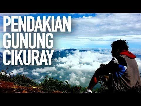 Tukang Bakso Di Puncak Gunung Cikuray, Garut