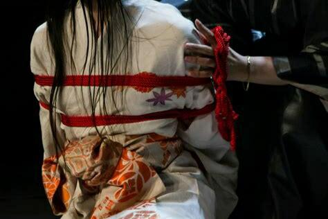 Shibari Seni Mengikat Sensual Dari Jepang! Asal Budaya BDSM!