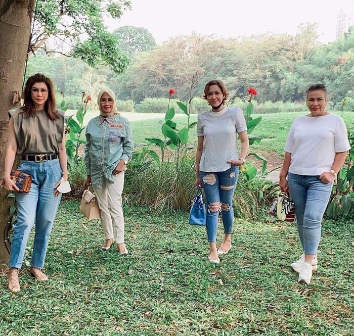 Maia Estianty Menolak Tua, Pakaiannya Bergaya Ala Anak Muda