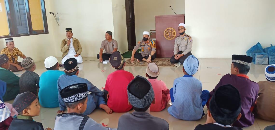 Jumat Barokah, Kapolres Pelabuhan Belawan Santuni Anak Yatim