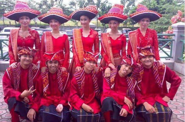 Bukn Hanya Keindahan Alamnya,Sumatera Utara Juga Kaya Akan Suku Etniknya Gan.