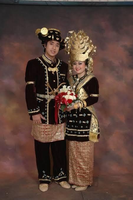 Bukn Hanya Keindahan Alamnya,Sumatera Utara Juga Kaya Akan Suku Etniknya Gan.