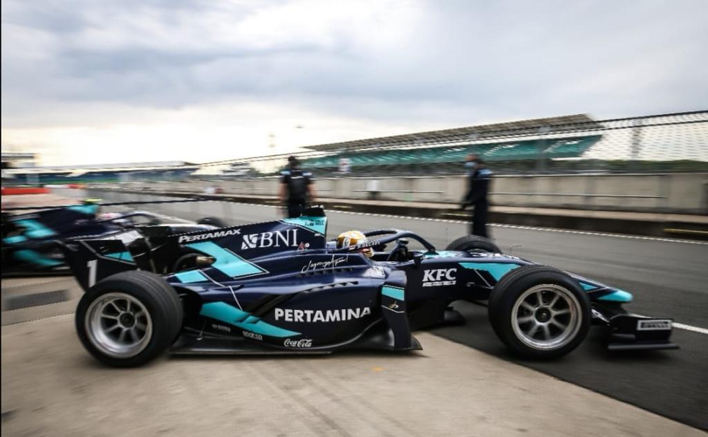 Start dari Posisi 15, Sean Gelael Berjuang Raih Poin di Sirkuit Silverstone