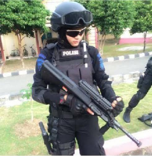 Polisi Cantik, Lo Suka Atau Malah Waspada! Apakah Polwan Ada Yang Jenderal? 