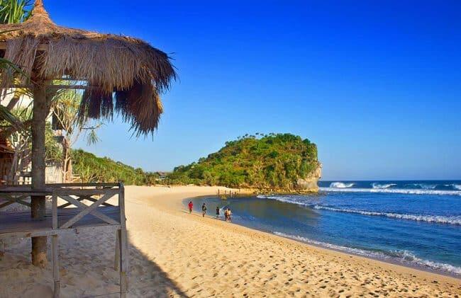 Butuh Refreshing? Kunjungi 4 Pantai Jogja Ini Yang Bisa Membuatmu Betah !