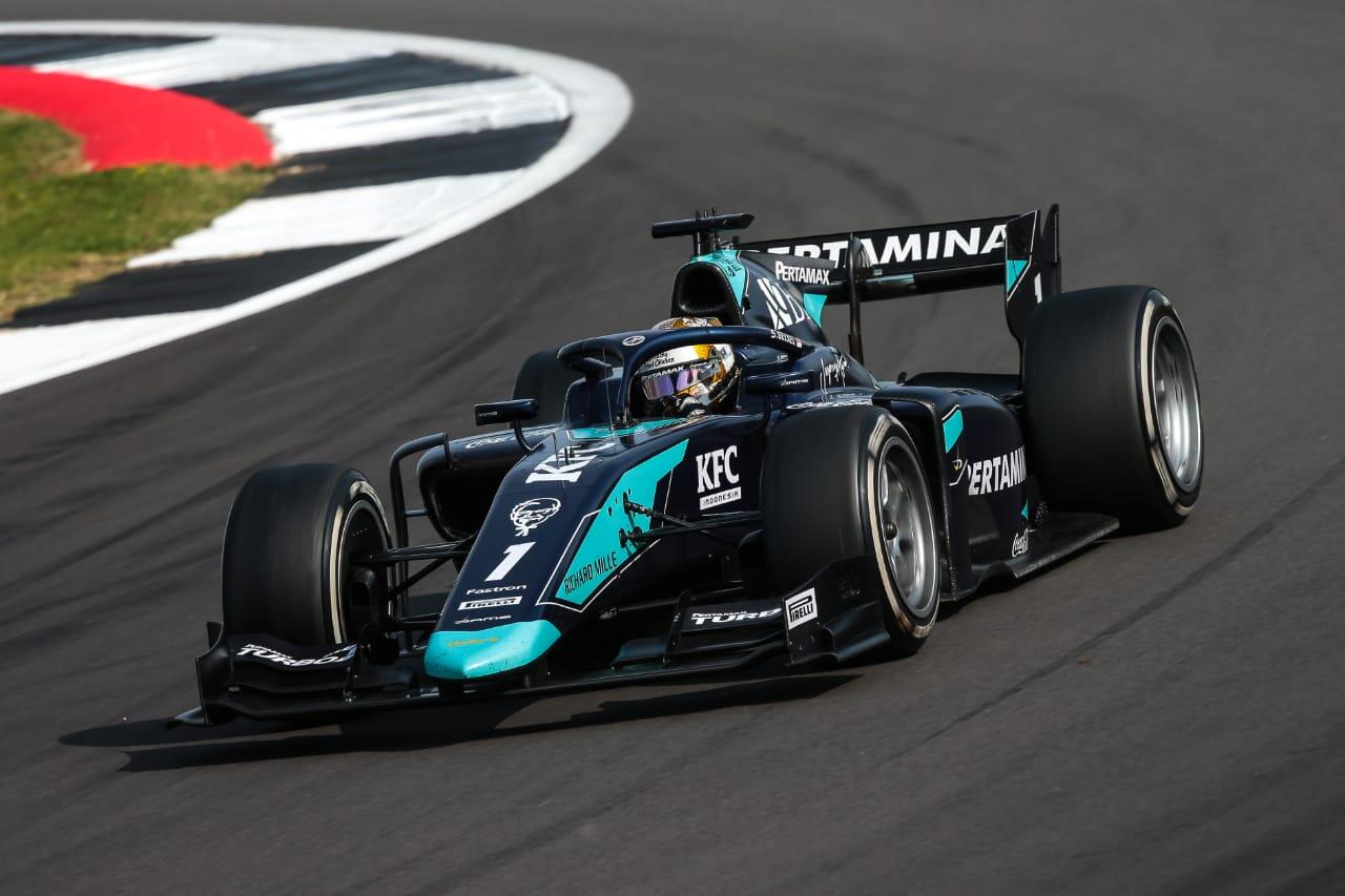 Sean Gelael Hanya Menjadi Penonton di Sirkuit Silverstone Inggris