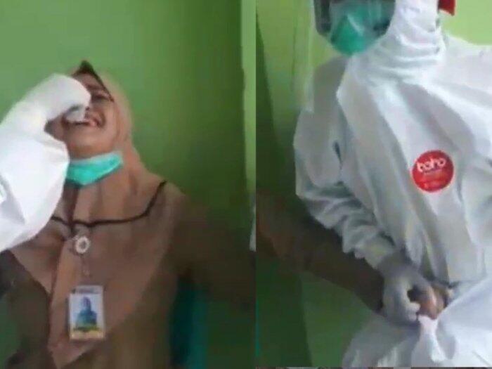 Burung Petugas Medis Di Cekek Sampai Linu Saat Test Swab, Si Ibu Bikin Gemes Deh. 