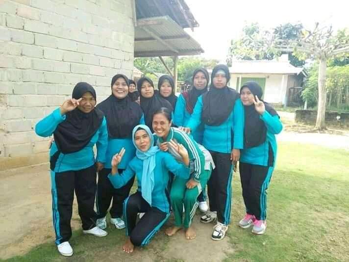 Kenangan Menjadi Pelatih Hadroh Emak-emak, Untuk Ikut Lomba 17 Agustusan HUT RI Ke-73