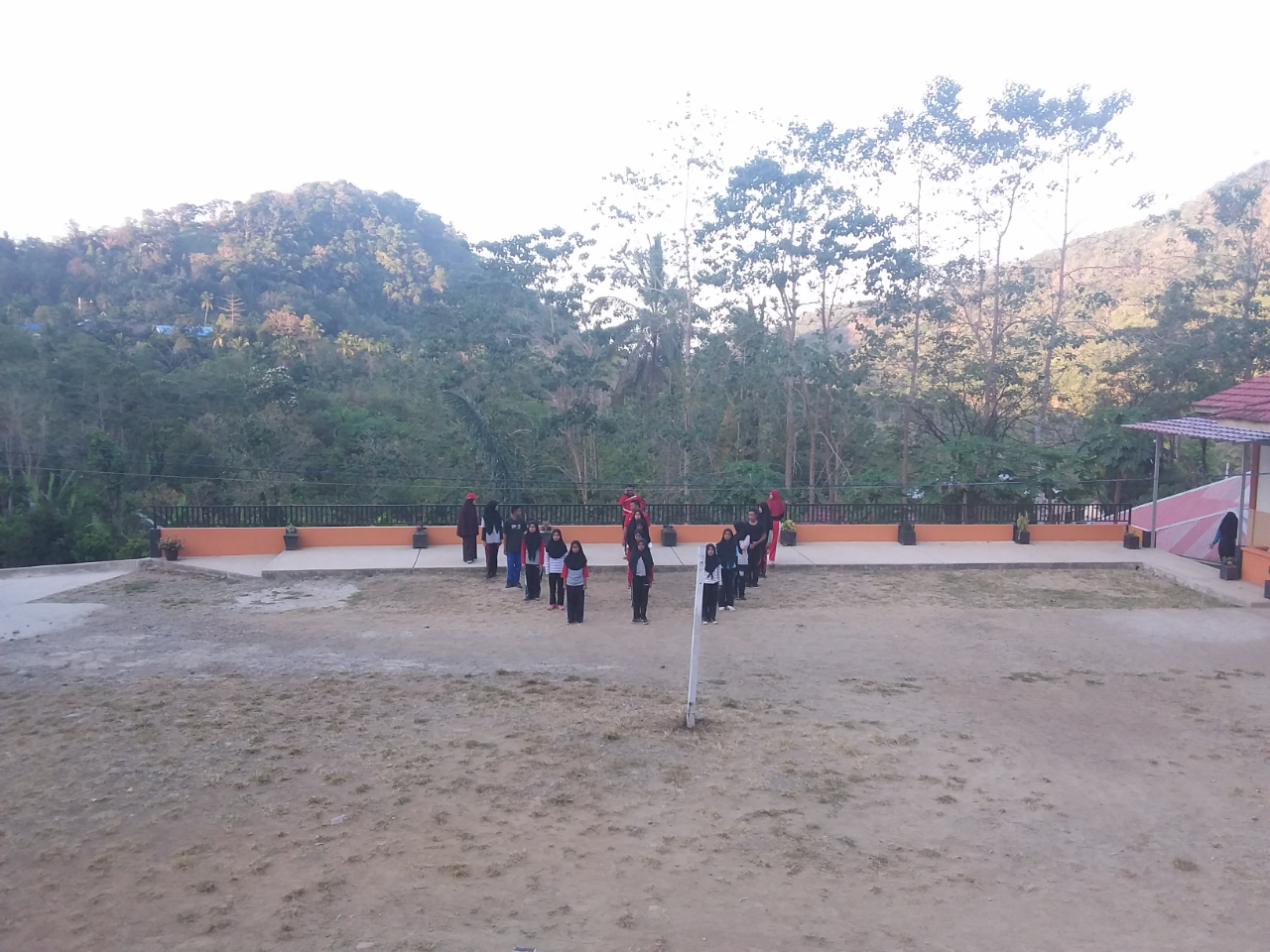 Terjun Sebagai Pelatih Gerak Jalan Tingkat SMA Adalah Suatu Kebangaan