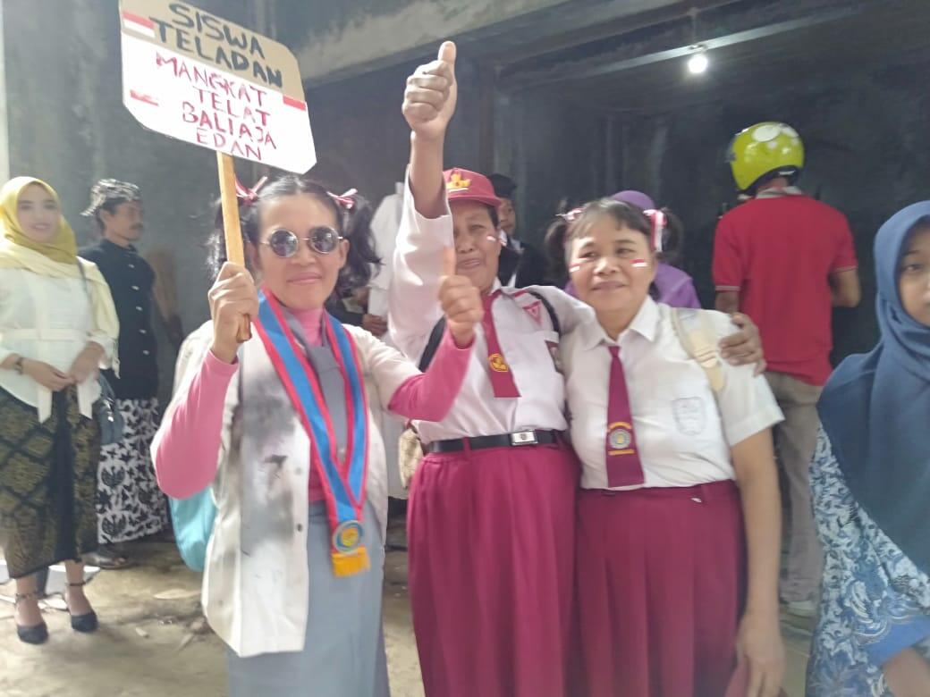 Sehari Menjadi Murid SD! Kenangan Manis Masa Kecil Kembali Saat Mengikuti Karnaval. 