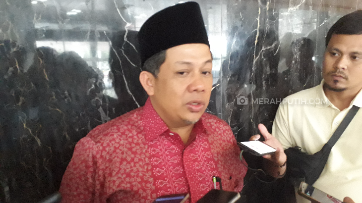 Jokowi Mengaku Sudah Lewati Pertimbangan Matang Beri Penghargaan ke Fahri-Fadli