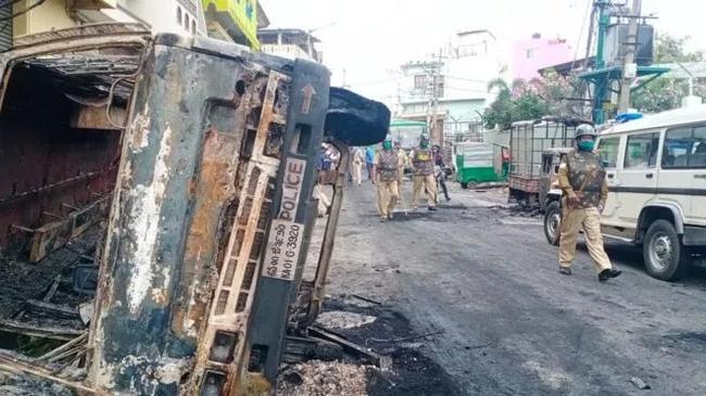  Nabi Muhammad Dihina, Ribuan Orang Bentrok dengan Polisi di India Tewaskan 2 Orang 