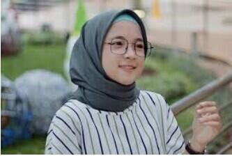 Cantiknya Nissa Sabyan Ga Cuma Bikin Meleleh Tapi Bikin Jomblo Melongo, Masa Sih?