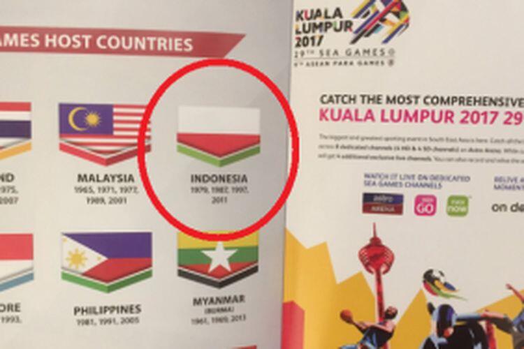 Konyol Banget! Sopir Angkot di Sukabumi Terbalik Pasang Bendera Merah Putih