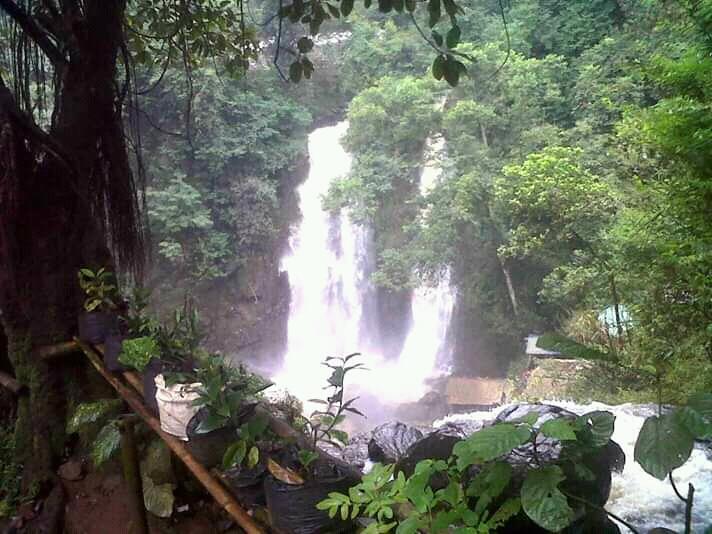 Curug Cinulang, Memori Sang Seniman Sunda