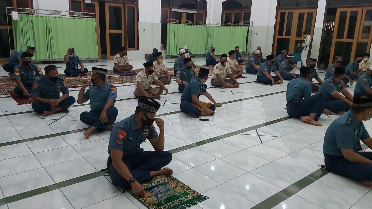 PRAJURIT YONMARHANLAN BERSAMA LANTAMAL I DAN ASN GELAR DZIKIR DAN DOA BERSAMA