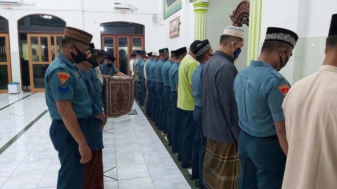 PRAJURIT YONMARHANLAN BERSAMA LANTAMAL I DAN ASN GELAR DZIKIR DAN DOA BERSAMA