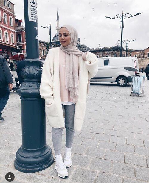 10 GAYA HIJAB YANG BIKIN AWET MUDA, COCOK BUAT NGANTOR DAN HANGOUT