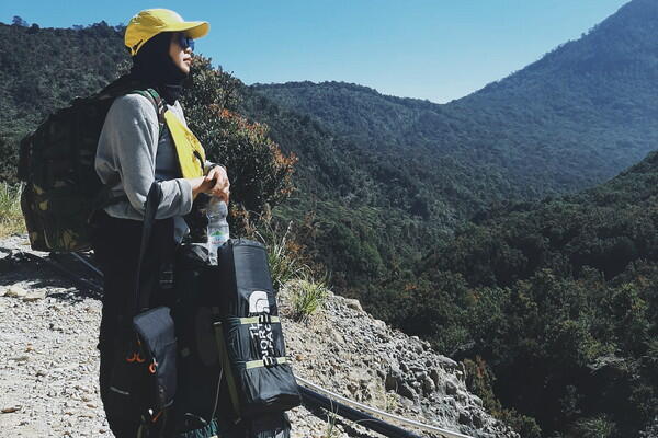 Camping di Camp David Menantikan Sunrise di Ghober Hoet Papandayan. Seperti janjiku!