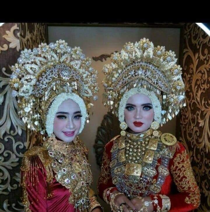 Bukan Hanya Tiara Yang Memukau, 6 Suku Di Indonesia Ini Punya Mahkota Pengantin Unik