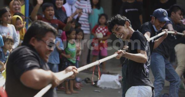 Tarik Tambang Agustusan, Membuat Tangan Ane Meradang!