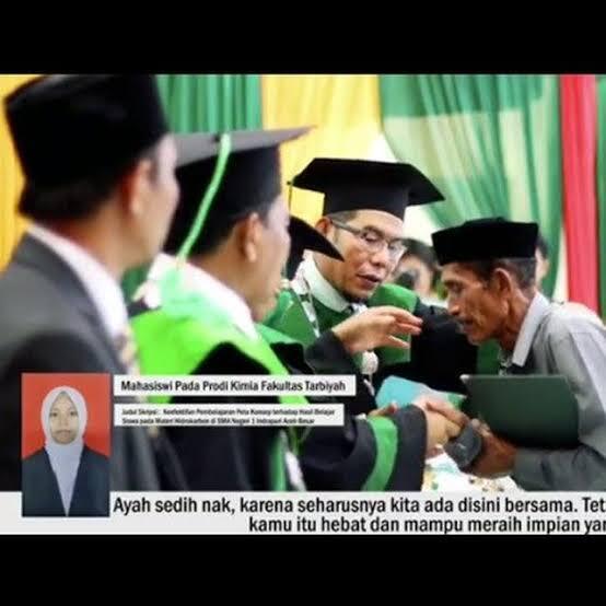 Bikin Haru, Seorang Bapak Menerima Ijazah Anaknya yang Meninggal Kecelakaan Tunggal