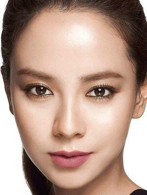 Cantik dan Sukses Membuat Song Ji Hyo Betah Menjomlo, Masak Sih?