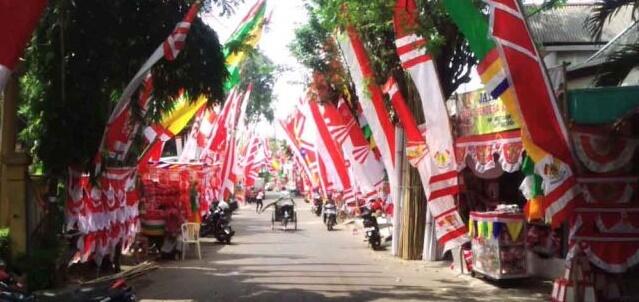 Sebuah Kebanggan Pernah Berjualan Pernak Pernik Merah Putih