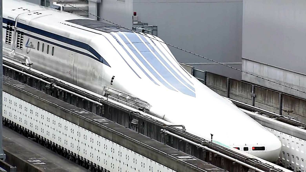 Jepang Punya Kereta Supercepat, Seribu Kilometer Bisa Kurang Dari Dua Jam!