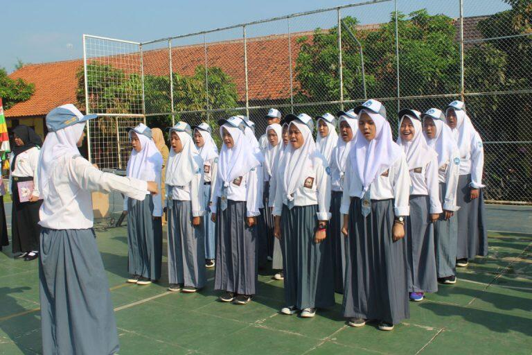 Kenangan 17-an, Mengiringi Kenaikan Bendera Merah Putih dengan Lagu Kebangsaan