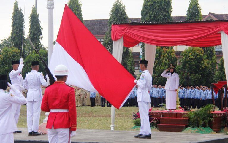 Kenangan 17-an, Mengiringi Kenaikan Bendera Merah Putih dengan Lagu Kebangsaan