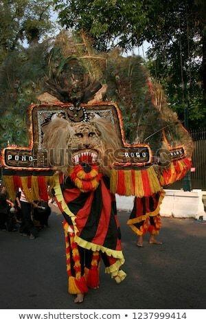 Reog Ponorogo, Menyeramkan Sih Tetapi Bisa Menyemarakkan Hut RI di Desaku!