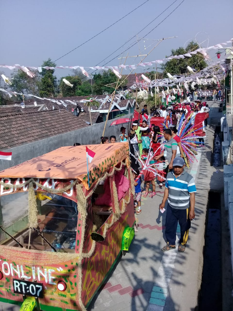 Kenangan Yang Berkesan Saat Karnaval Dan Pentas Tari Di Hari Kemerdekaan