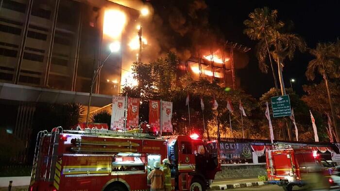 Kantor Kejagung RI Terbakar, 5 Unit Damkar Diterjunkan