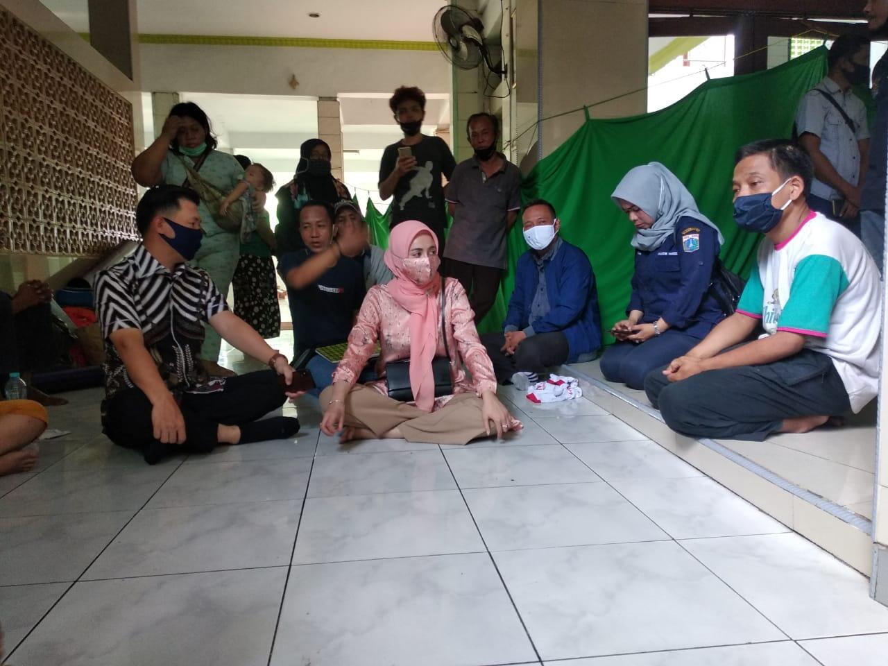 Anggota DPRD Ahmad Lukman Jupiter, Berikan Bantuan Ke Warga korban Kebakaran