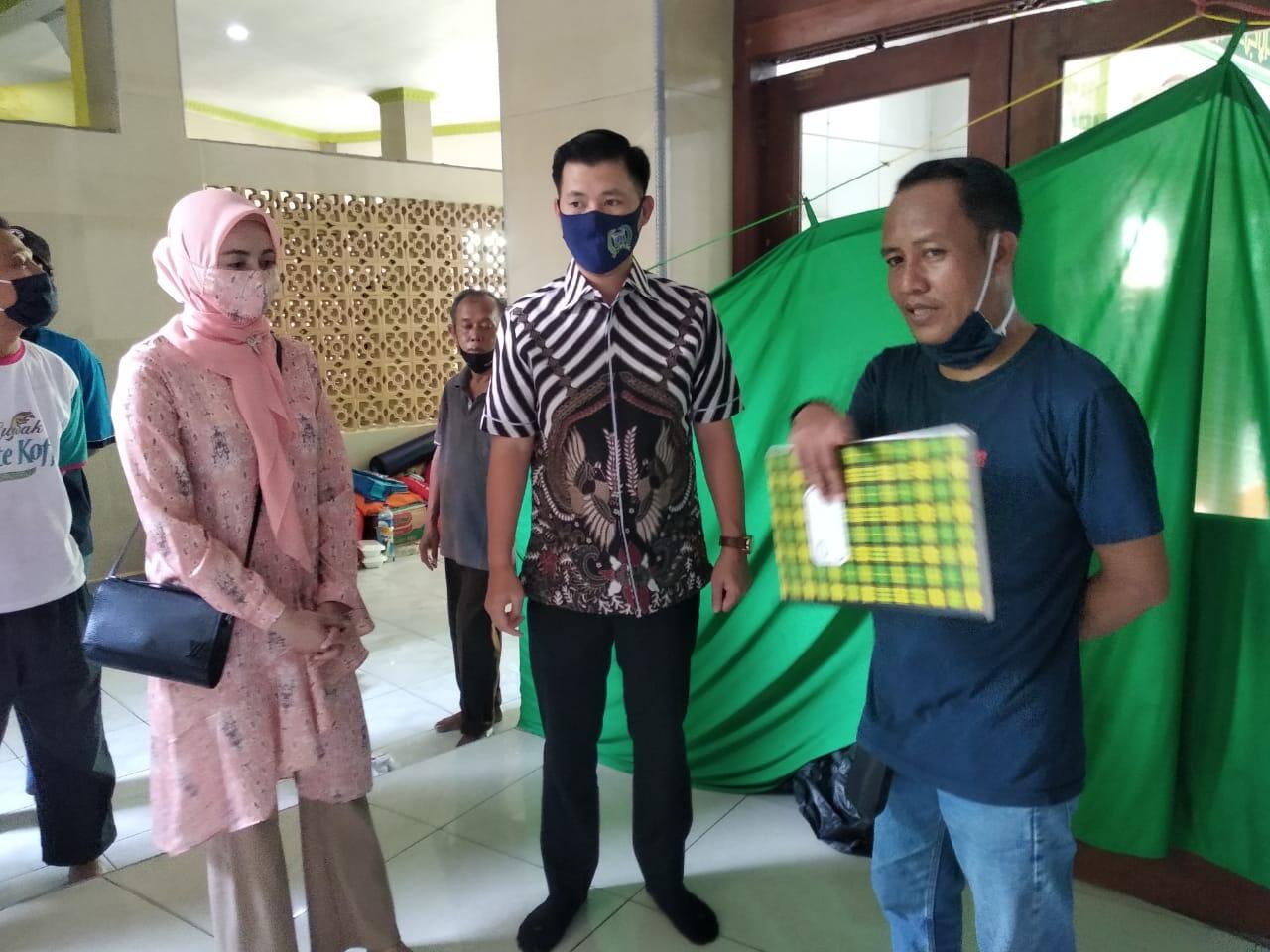 Anggota DPRD Ahmad Lukman Jupiter, Berikan Bantuan Ke Warga korban Kebakaran