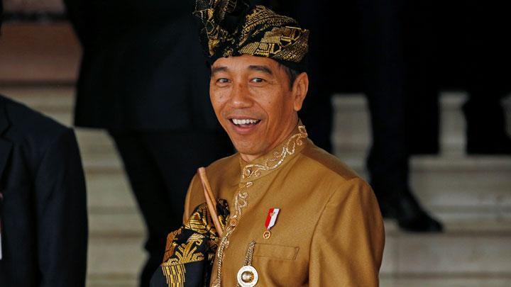 Effendi Buhing Ditangkap, Walhi: Jokowi Jangan Cuma Gimmick Pakai Baju Adat