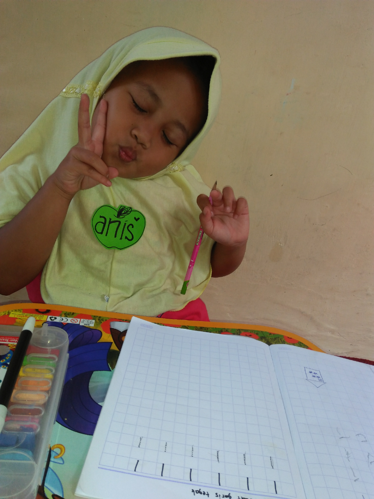 Mendampingi Anak Sekolah Daring Tanpa Boring, Perubahan Inilah yang Saya Terapkan