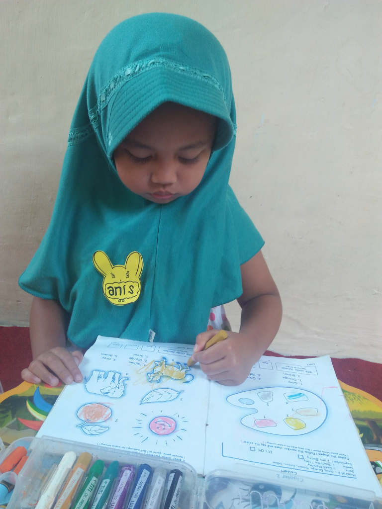 Mendampingi Anak Sekolah Daring Tanpa Boring, Perubahan Inilah yang Saya Terapkan