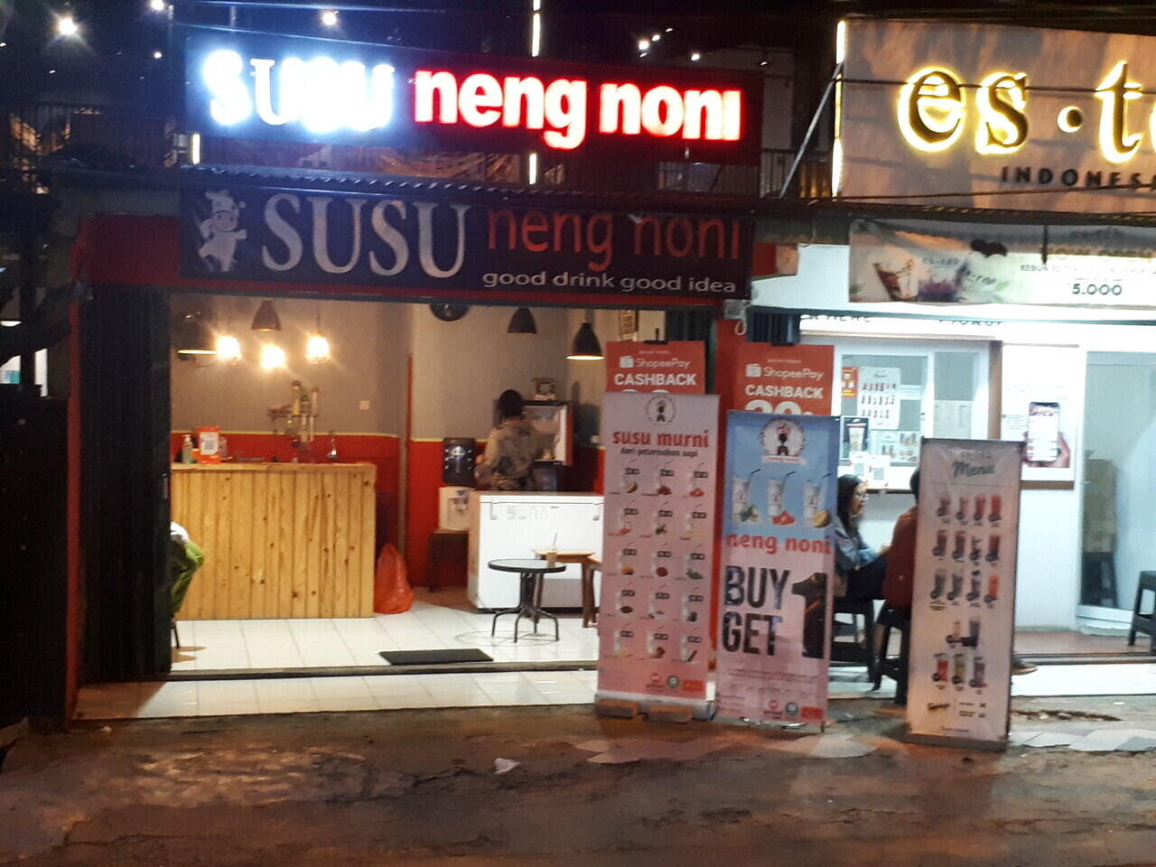 SUSU neng noni, kedai susu murni dari peternakan sapi