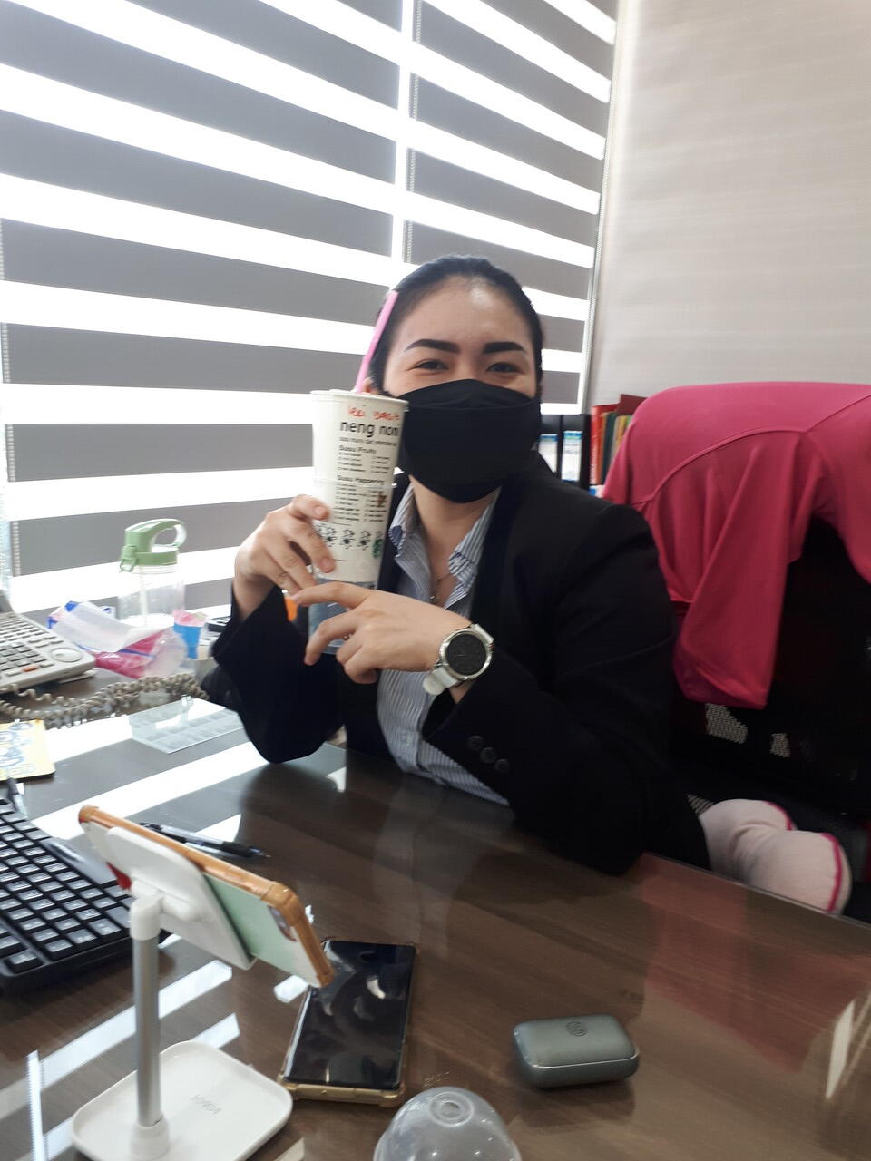 SUSU neng noni, kedai susu murni dari peternakan sapi