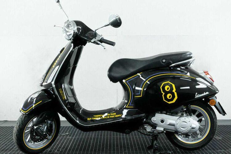 Vespa Primavera Edisi Spesial Kobe Bryant Dilelang, Berminat?