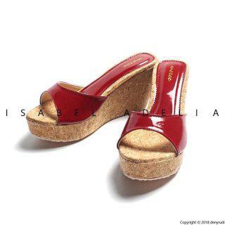 Deretan Sepatu dan Sandal Wanita Berbagai Model, Adakah Pilihanmu?