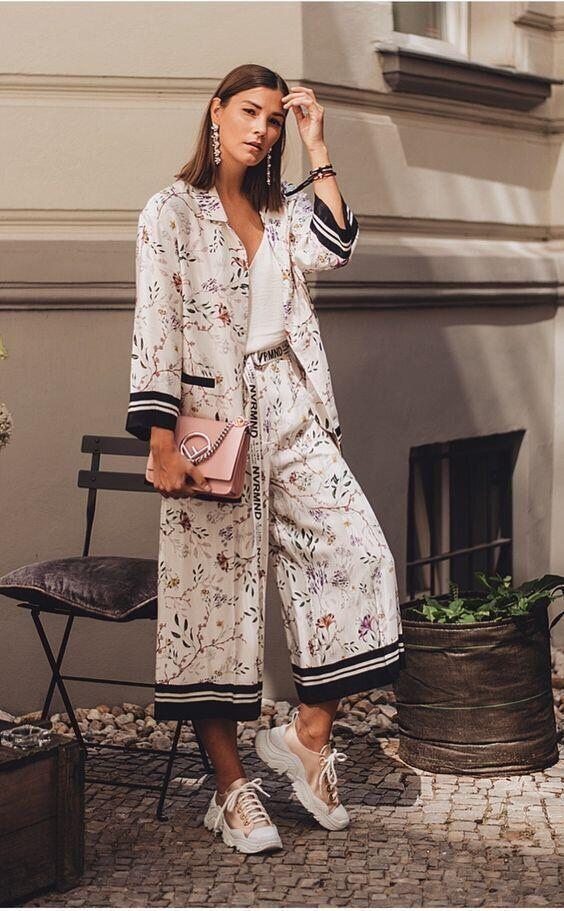 TRIK MIX & MATCH PIYAMA YANG BIKIN KAMU LEBIH FASHIONABLE! Cocok Buat Hangout!