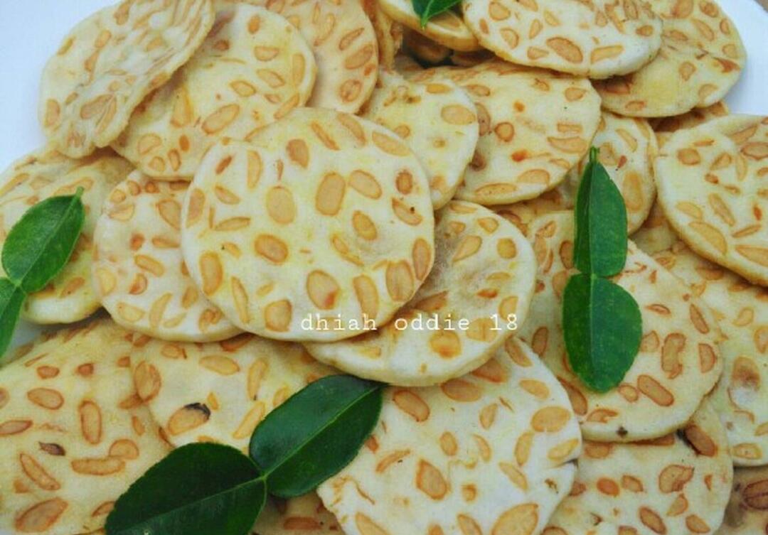 Ekonomi Sulit Di Tengah Pandemi Covid-19, Berwirausaha Kripik Tempe Agar Dapur Ngebul